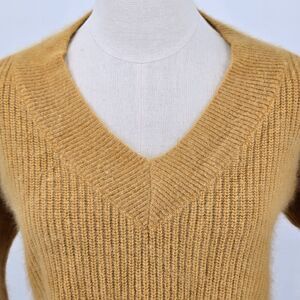 H&M Cropped Sweater Women's M Yellow Chunky Ribbed Frayed Fuzzy
